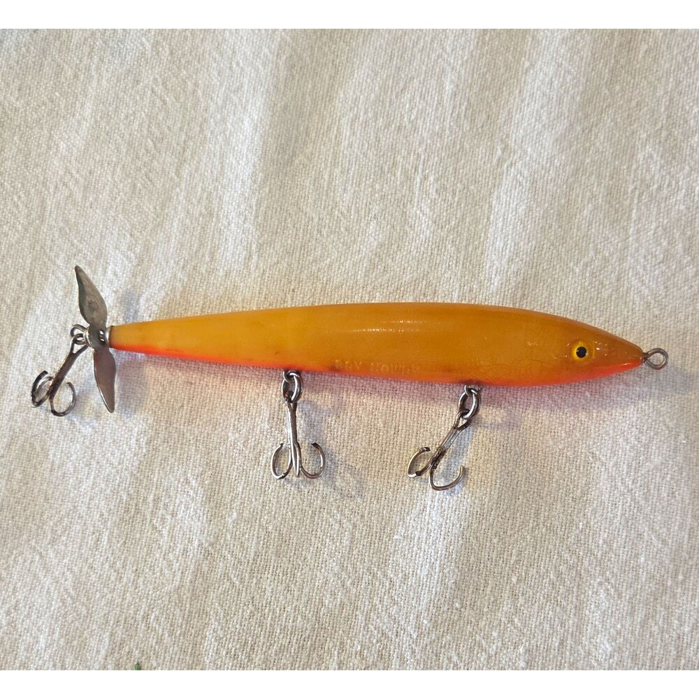 Vintage BOY HOWDY Topwater Propeller Fishing Lure for Freshwater Bass